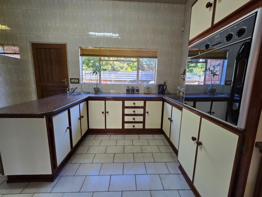 4 Bedroom Property for Sale in Universitas Ridge Free State